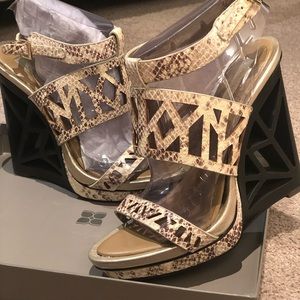 BCBG laser cut cutout heel wedge sandals size 8